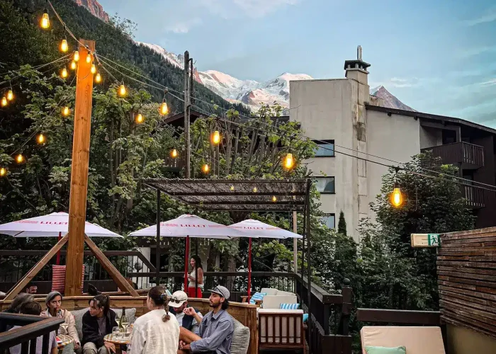 rooftop-chamonix-2-DDsIANBC